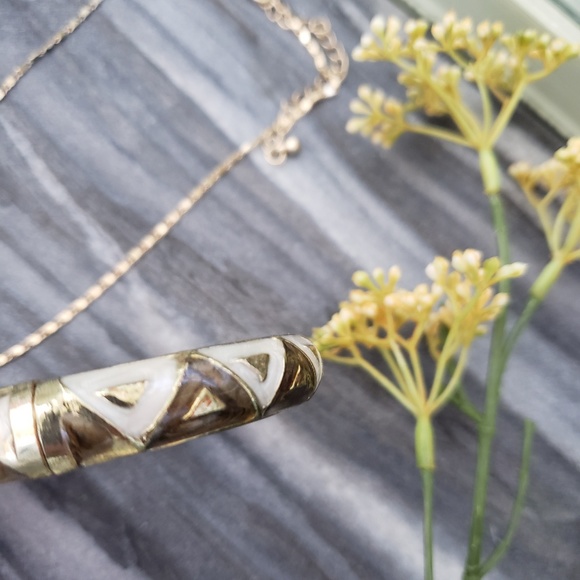 {SOLD!} Ivory Stone Necklace & Bangle - Picture 4 of 4